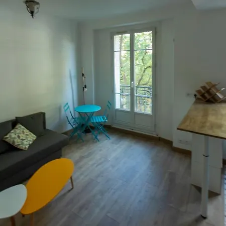 Appartement Charming Cosy Apt In Clichy Clichy