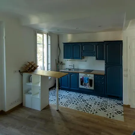Charming Cosy Apt In Clichy Appartement